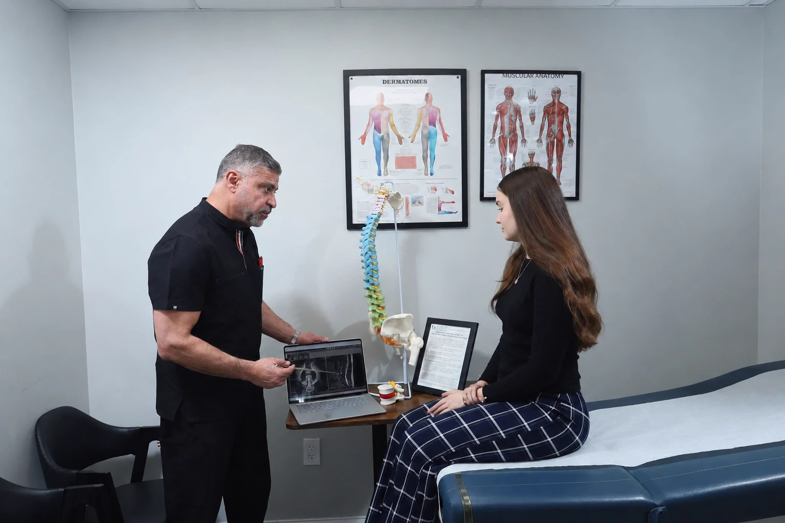 PPSI physician discussing spinal stenosis care