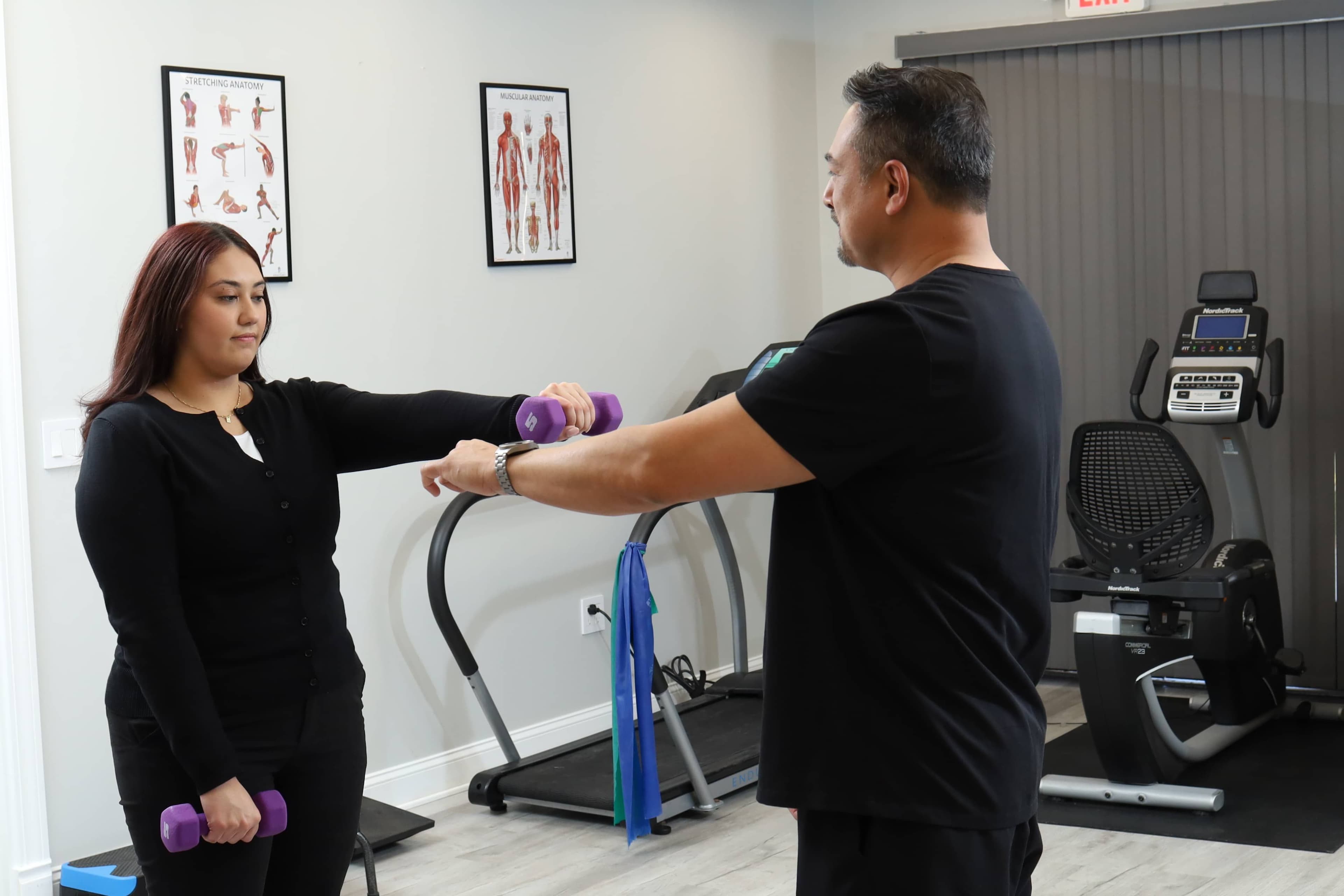 Elbow Pain When Bending and Straightening.jpg