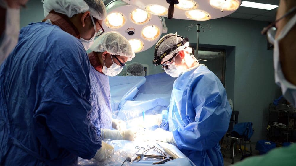 Spine Surgery vs. Neurosurgery.jpeg